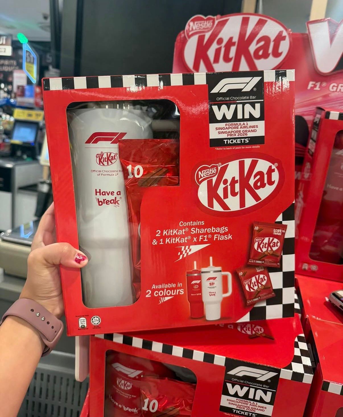 KitKat x Formula 1 Tumbler Chocolate Gift Box 🏁🍫