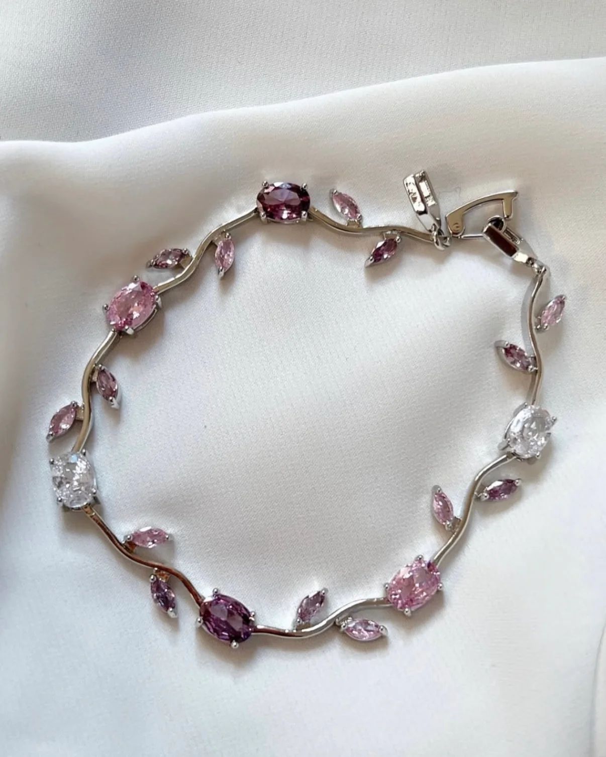 Tulip Bracelet